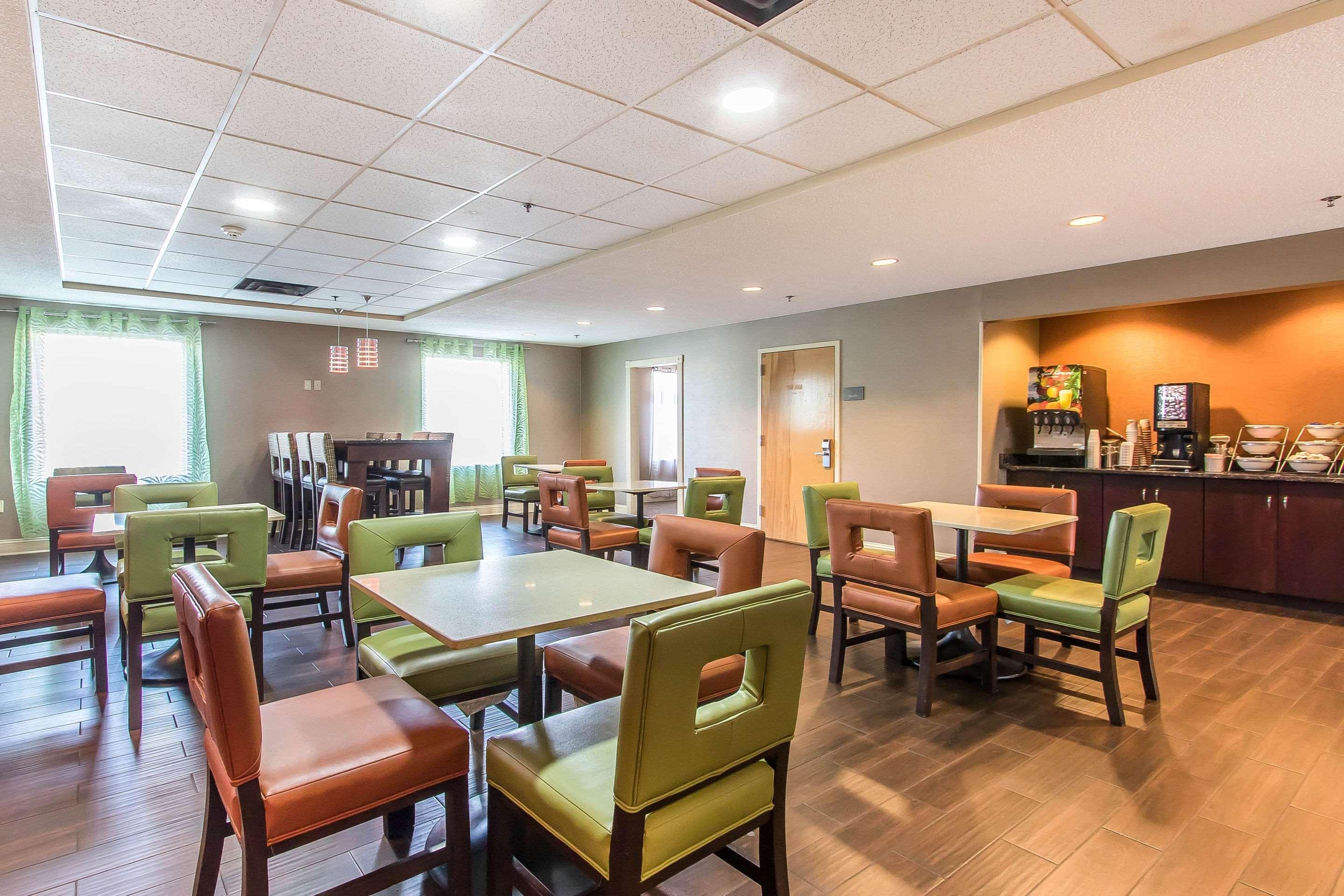 Comfort Suites Richmond Eksteriør bilde